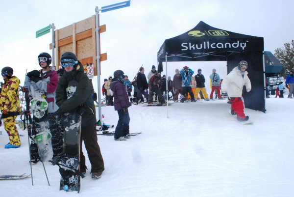 The turn out was a good one, even though you had to be there at the butt crack of dawn to register. Photo: Jeremy Riley