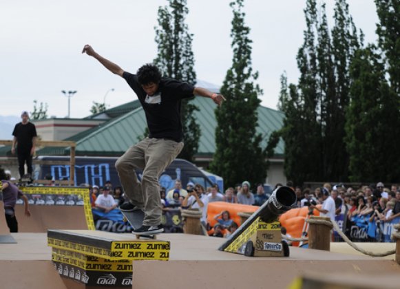 Vincent Alvarez, frontside nosegrind. Photo: Eric Poole