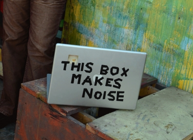 Review: Joe Mattzie – This Box Makes Noise