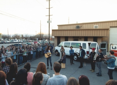 Parking Lot Show with BØRNS and Handsome Ghost @ The Complex 03.11