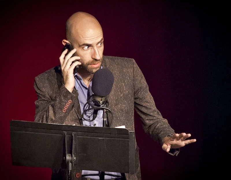 Welcome to Night Vale: A Traveling, Creepy Radio Show