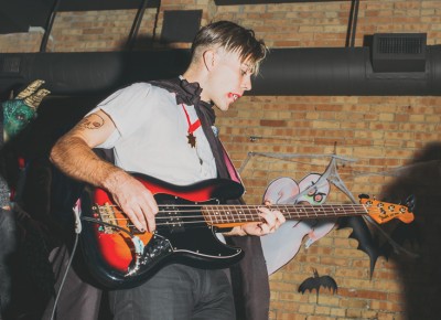 Adam Klopp of My Chemical Romance (Baby Ghosts) playing bass. Photo: Tyson Call @clancycoop