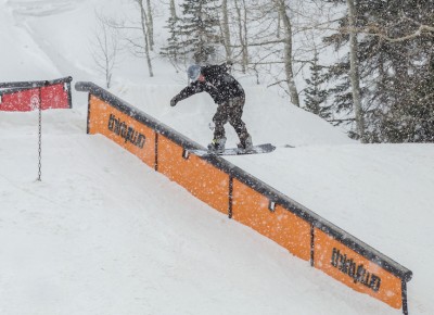 Kyle Harmon, Open Men's Snowboard, frontside boardslide. Photo: Cezaryna Dzawala