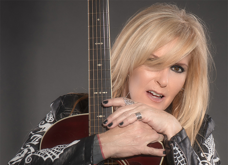 Lita Ford: The Queen of Noize