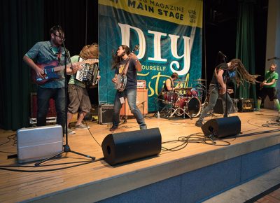 Folk Hogan jammed out, as per usual, for the crowd. Photo: JoSavagePhotography.com