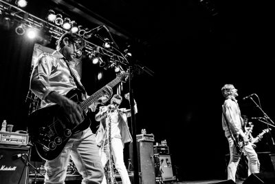 John Dener and R. Kelly were some of the artists covered by the Gimme Gimmes throughout the night. Photo: Gilbert Cisneros
