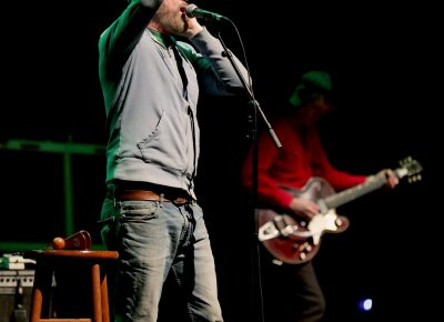 John McCrea singing hits such as "Guitar" and "Love You Madly" to much enjoyment of the theater. Photo: Lmsorenson.net