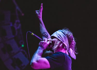 Burnell Washburn onstage at Metro Music Hall. Photo: Lmsorenson.net