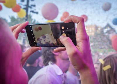 A fan tries to capture the awesomeness. Photo: ColtonMarsalaPhotography.com