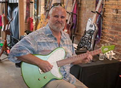 Mojave Jive’s Christian Phelps demos a String Kings SKG T-Bone. When he’s not playing in Mojave Jive, Phelps is helping to launch Summit Studios, which is just now opening.