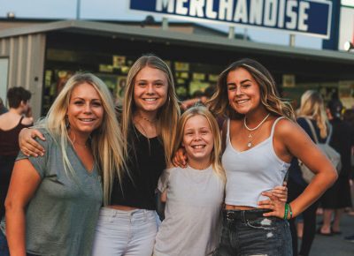 (L–R) Brittany, Rylee, Kameron and Kalea comprise two generations of Weezers fans.