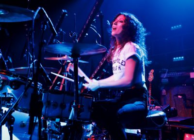 Jess, drummer for Tessa Violet on stage at The Depot. Photo: @Lmsorenson Photography