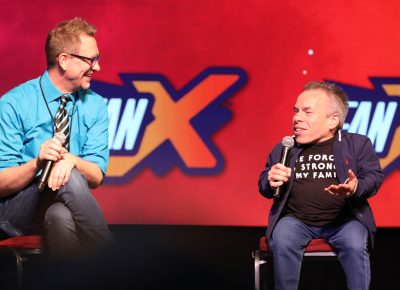 Actor Warwick Davis discusses acting, his first roles and fan favorite, Willow, with MC Chris Provost. Photo: @Lmsorenson