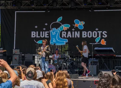 Blue Rain Boots' indie rifts and outstanding vocals gathered a large following for the first show on Saturday’s North Stage.