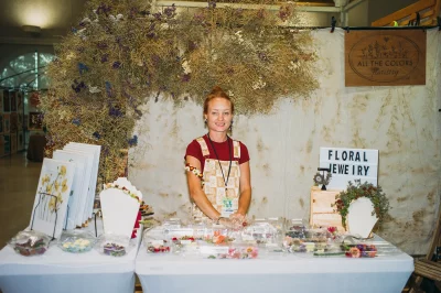 Mandy Roberson of All the Colors Floristry offered jewelry and flowers mixed into a combo we didn’t know was possible. (Photo: @clancycoop)