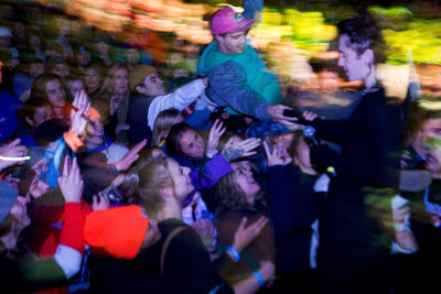 The crowd swooning over Sebastian Paul. (Photo: Jovvany Villalobos)