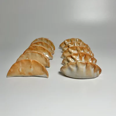 "Dumplings," Glazed Porcelain, 2022. Shiya Zeng
