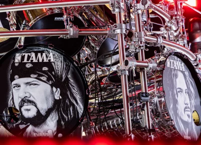Drum kit tribute to Vinnie Paul and Dimebag Darrell.