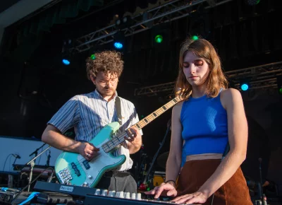 The local pop-band Tomper was the perfect opener for this concert.