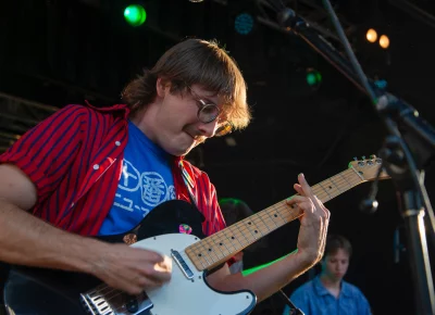 Tomper opens with banger.