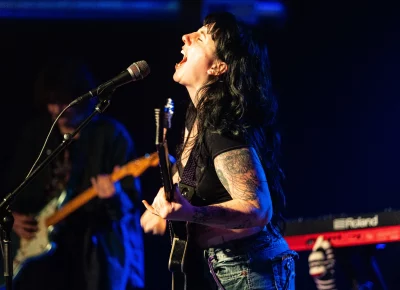 Hartzman's shrieks were exactly what the audience wanted.