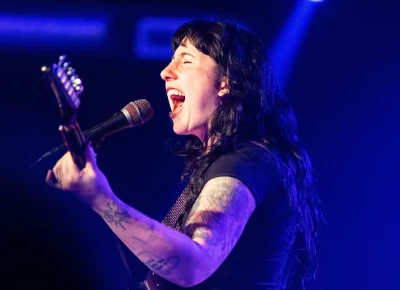 Hartzman's vocal were a standout at the show.