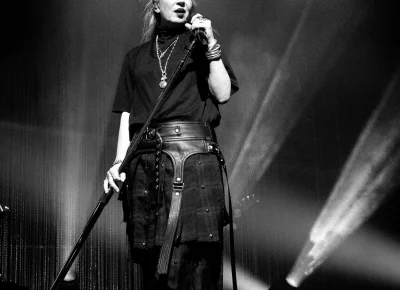 Garbage performing at The Complex.