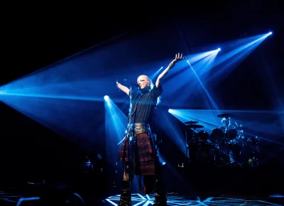 Garbage performing at The Complex.