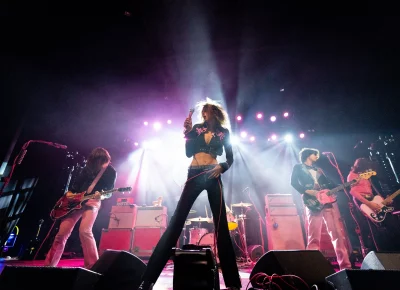 Starcrawler opening for Garbage at The Complex.