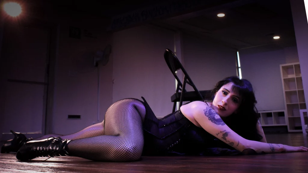 Bold & Beautiful: Violet Ends