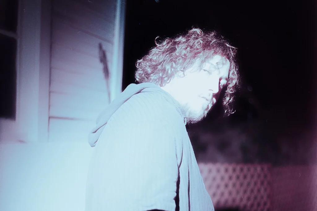 Indie Sleaze and Pick ‘n’ Roll Dreams: Ritt Momney’s “THE TANK”