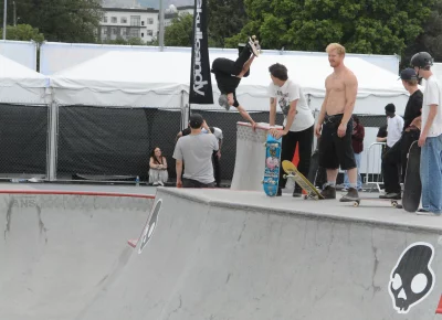 Tucker Fitzsimons Frontside invert