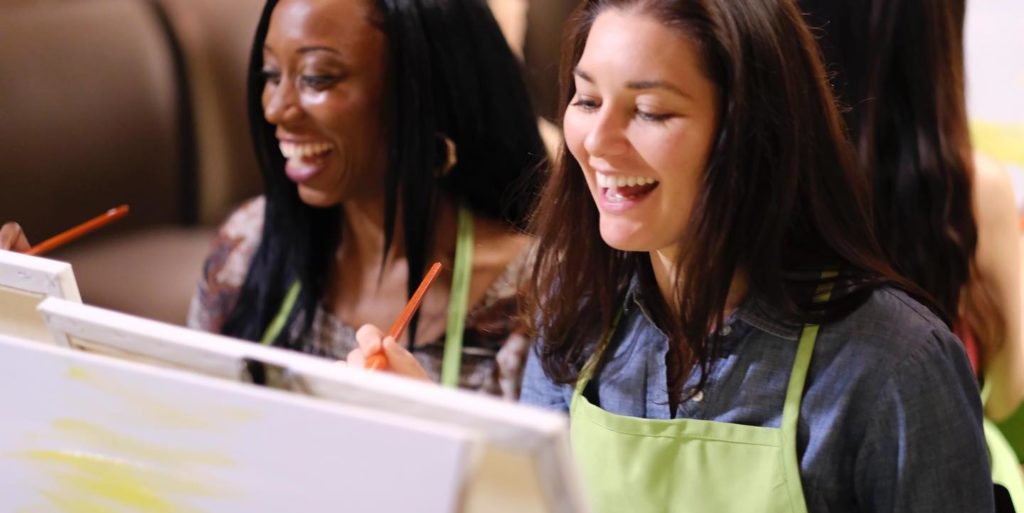 Paint Nite: Christmas Cosmo