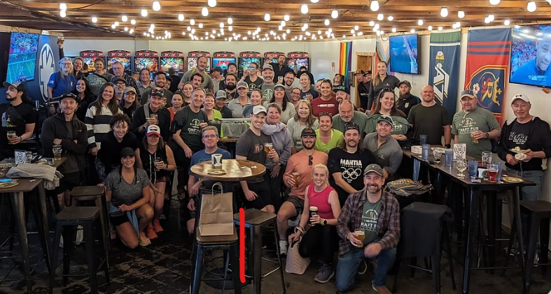 Craft Pub Runners, Cutthroat Burgers, and Felix Indigo Live Music